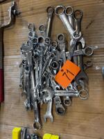 Assorted wrenches