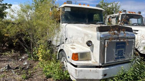 White GMC highway tractor w/bunk NO TOD