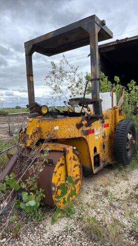 Roller packer