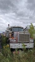 Kenworth dump truck tandem