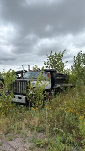 GMC Brigadier Tandem with dump box