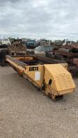 Arctic sand spreader