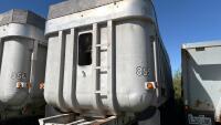 Tridem end dump trailer