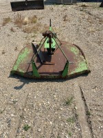 John Deere 5' 3PTH mower (for parts - blade broken)