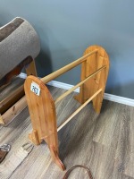 Wood saddle stand