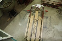 ski-liner sleigh