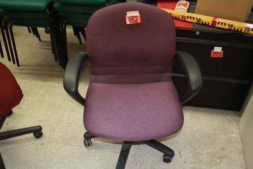 Office chair (purple)