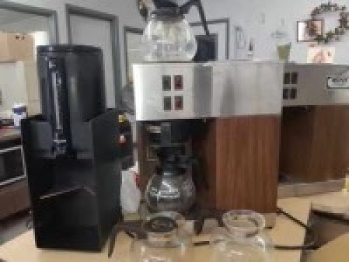 Bunn commercial coffe maker & spare w/ pots, Coffee dispenser (working when stored)