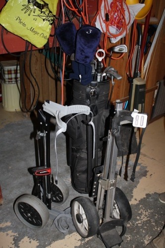 Left had golf clubs, 2 - wheeled carts