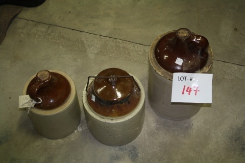 3- pottery jugs