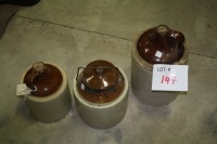 3- pottery jugs