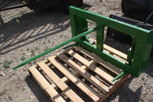 Bale spear for JD 740 loader