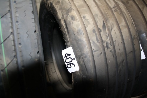 1-11L x 14 implement tire (Please note an additional charge of $3.75 for Tire Levy)