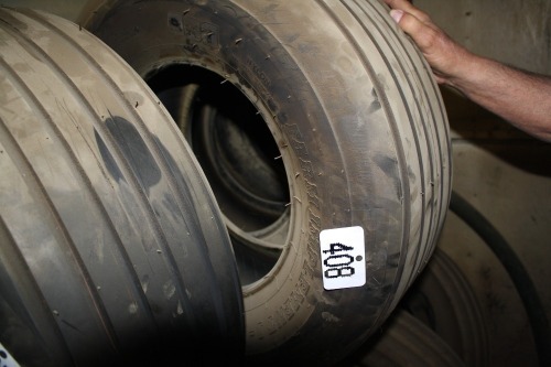 1-11L x 14 implement tire (Please note an additional charge of $3.75 for Tire Levy)