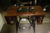 singer sewing machine w/wood cover (missing 1 drawer) 11125250