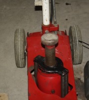 air hydraulic jack Westward 22 ton