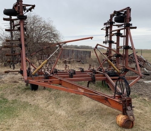 Morris 30' field cultivator