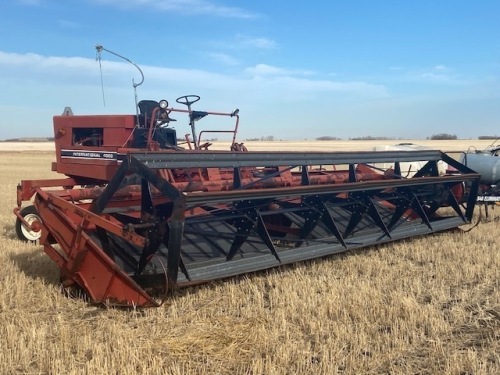 INTERNATIONAL 4000 SP SWATHER