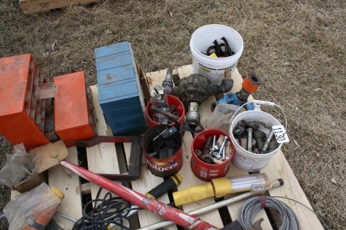 PALLET OF SHOP ORGANIZERS, PTO PUMPS, SAW, LITE CABLE, TROUBLE LIGHT, HEDGE PRUNERS