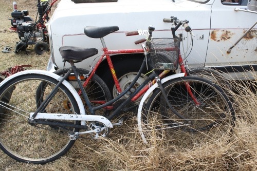 2 PEDAL BIKES