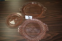 T31 - 3 pieces Pink Depression Glass