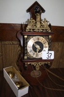 T37 - Nu Elck Syn Sin Dutch pendulum clock