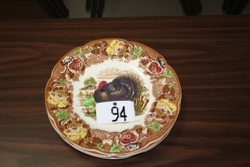 T94 - 4 "Turkey" dinner plates