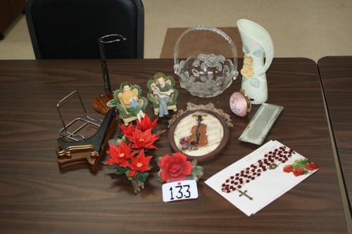 T133-misc ornaments & plate holders