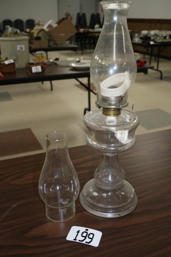 T199-Coal oil lamp w/2 chimneys