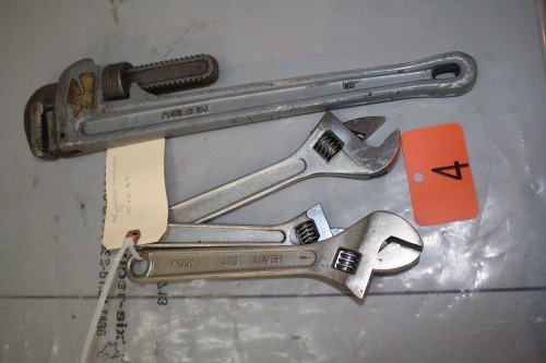 8" & 2 10" CRESCENTS & 18" PIPE WRENCH