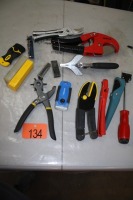 HOSE CUTTERS & RIVETING TOOL