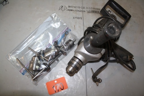 BLACK & DECKER 1/2" DRILL W/ EXTRA CHUCKS & KEYS