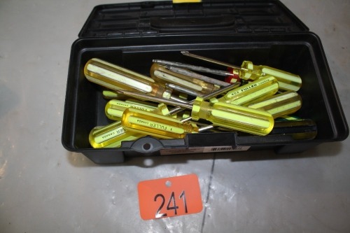 ASSORTED SCREWDRIVERS