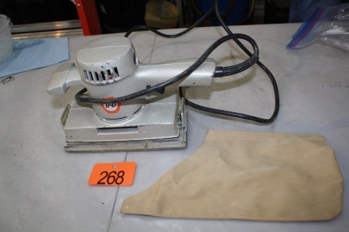 BLACK & DECKER FINISHING SANDER