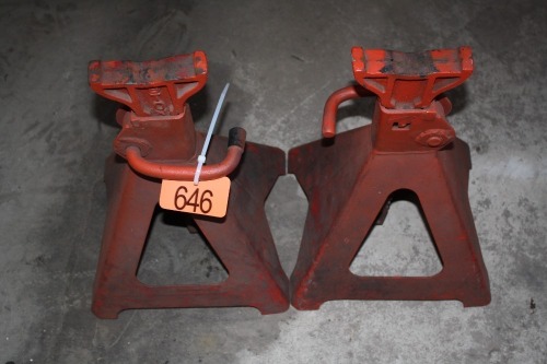 2 - JACK STANDS