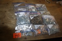 ASSORTMENT OF METAL & OTHER SCREWS