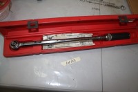 KD 1/2" DRIVE MICROMETER TYPE TORQUE WRENCH