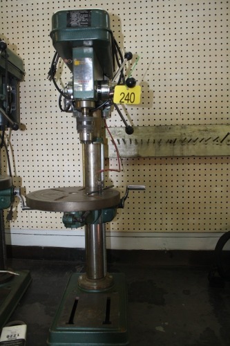 ASTRO INDUSTRIAL 12 SPEED DRILL PRESS MODEL DP 1400 W/ 5/8" CHUCK