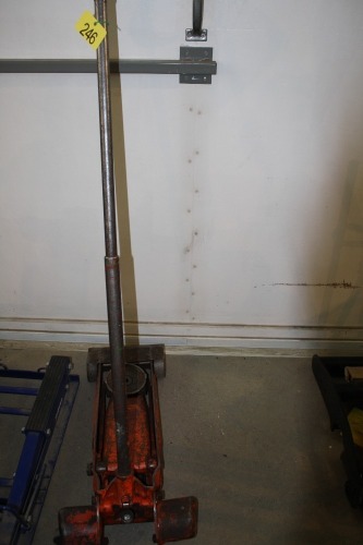 FLOOR JACK