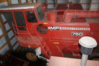 MF 750 COMBINE